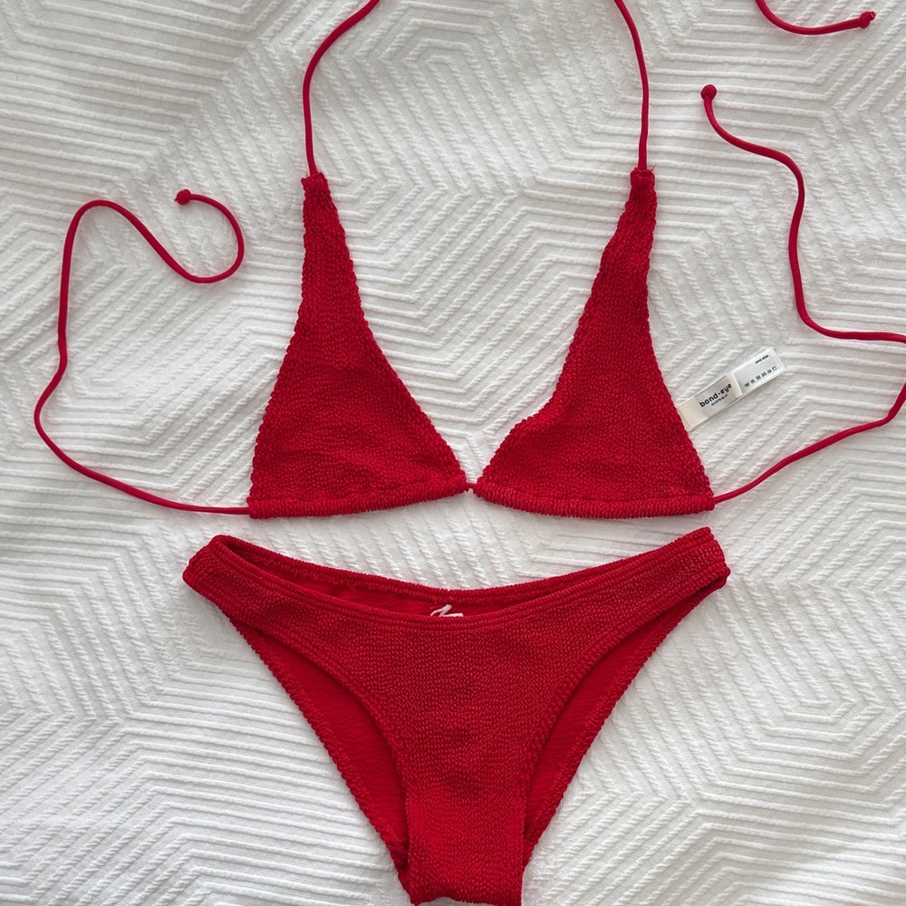 Bond eye bikini